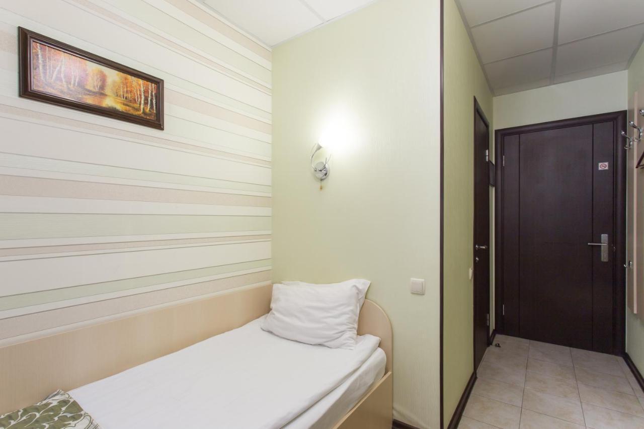 Hotel Voyage Jarkov Exterior foto